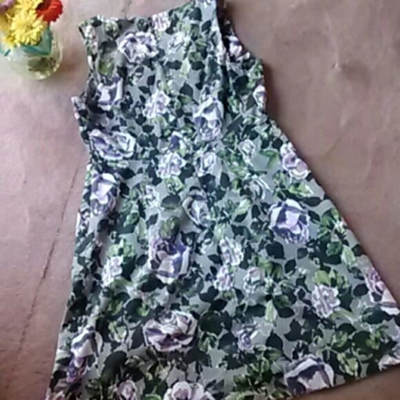 Apt. 9 Dress  - Picture 3 of 6